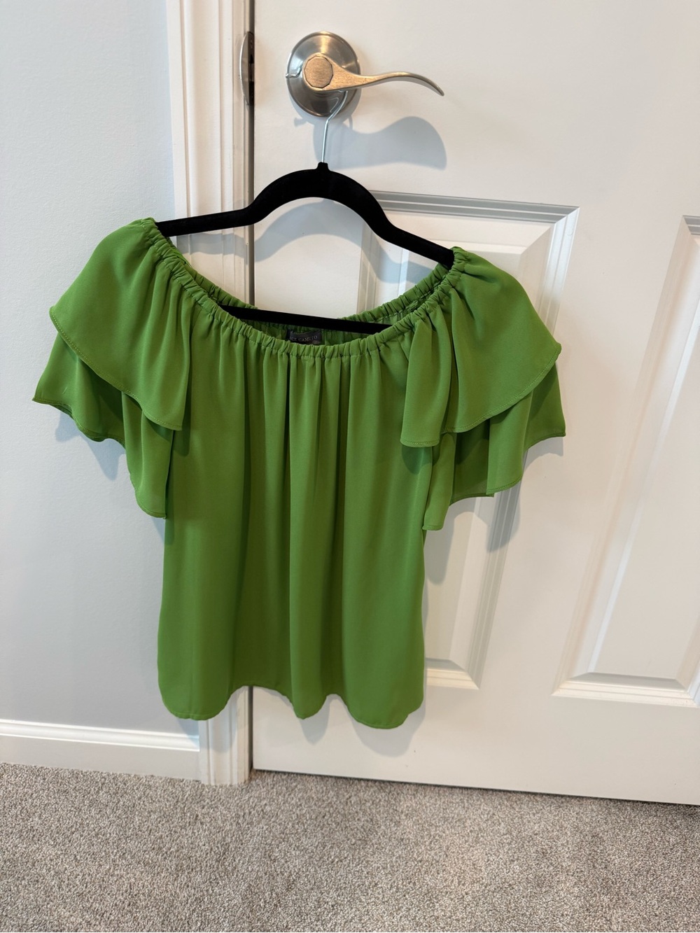 Vince camuto green blouse size small